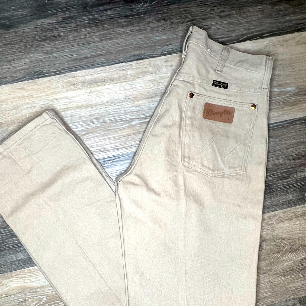 Wrangler vintage tan high waisted jeans …size 13